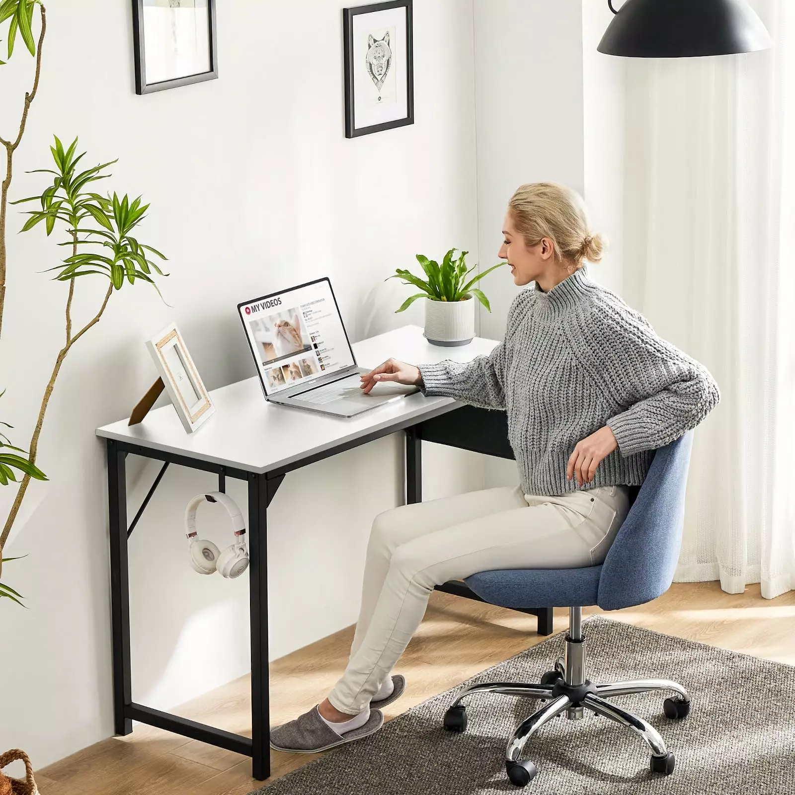 30 Inches White Game Computer Desk Modern Minimalist Style Home Office Desk whiteGame